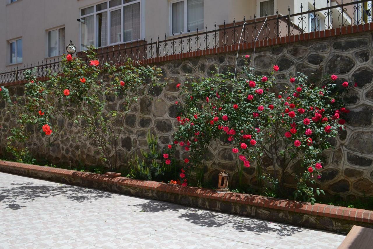 The Twins Apartmens Aparthotel Τραμπζόν Εξωτερικό φωτογραφία